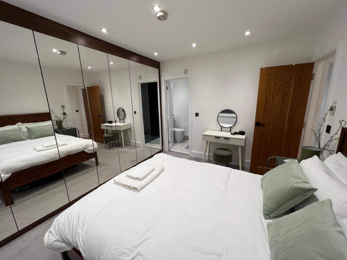 Streatham House - 2 Bedroom - Sleeps 6 - Free Wifi Streatham Vale 외부 사진