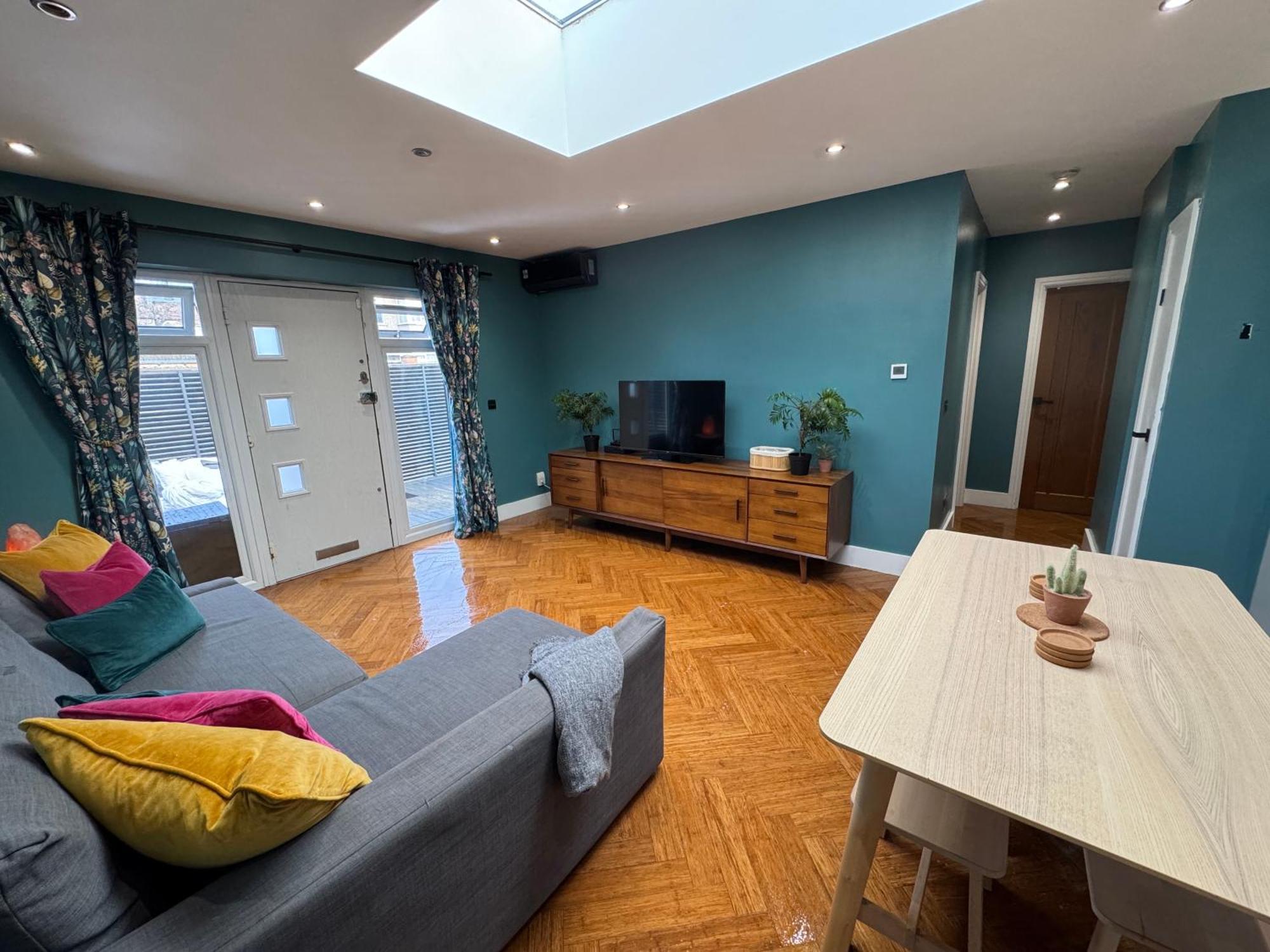 Streatham House - 2 Bedroom - Sleeps 6 - Free Wifi Streatham Vale 외부 사진